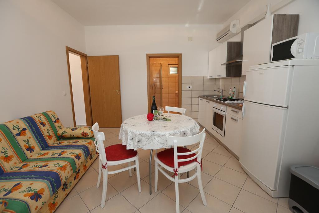 Apartment Davorka Primošten المظهر الخارجي الصورة